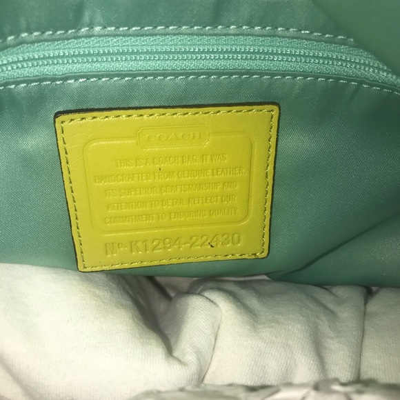 Coach Poppy Tote - Picture 3 of 3